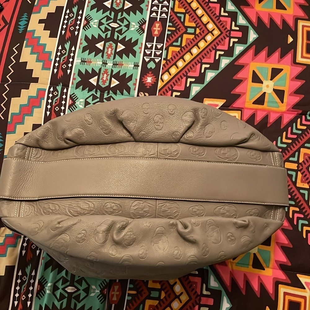 Alexander McQueen EXTREMELY RARE large skull hobo purse​​​ - Picture 6 of 8